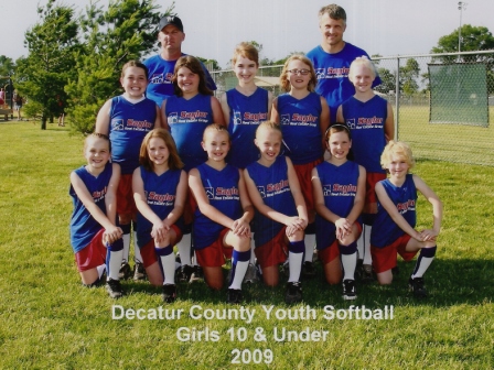 AbbySoftballPic2009b
