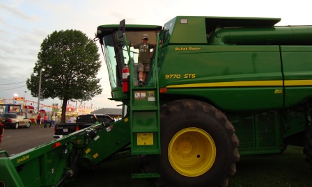 DC4HF47