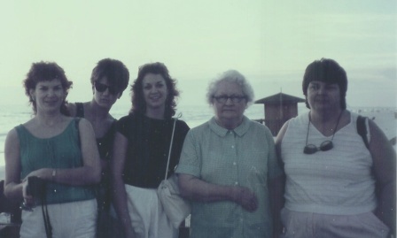 GrannyBeachSiestaKey1984a