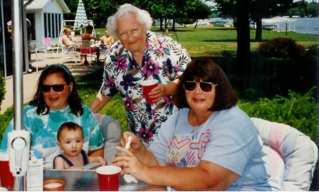 GrannySummer1995JohnsLakeCabin