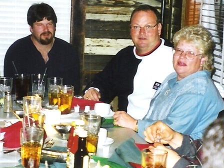 Waybac.1998.05.mom.dad.tom